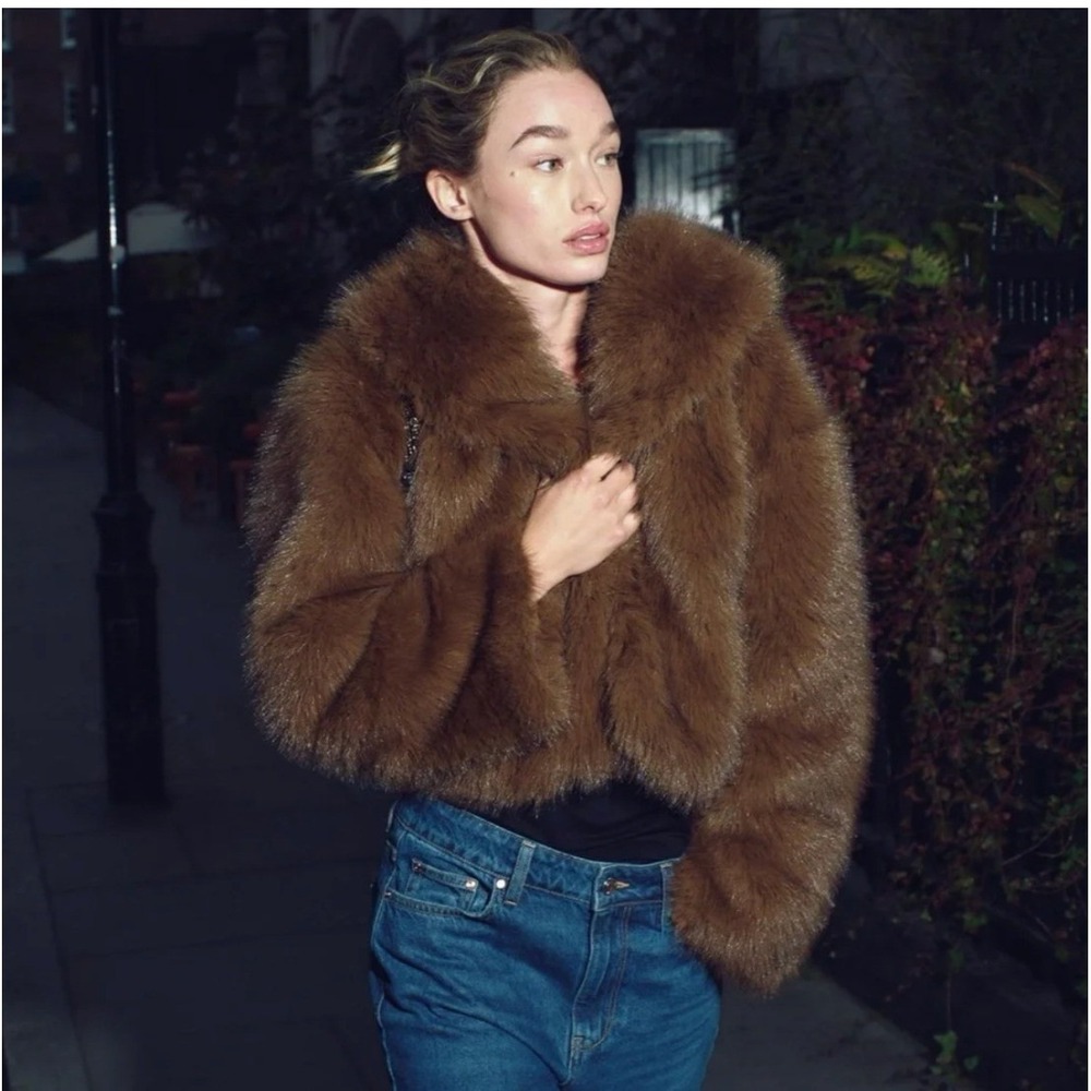 Zara Womens XL Brown Faux Fur Cropped Jacket Hook Eye Closure Lined Plush Coat